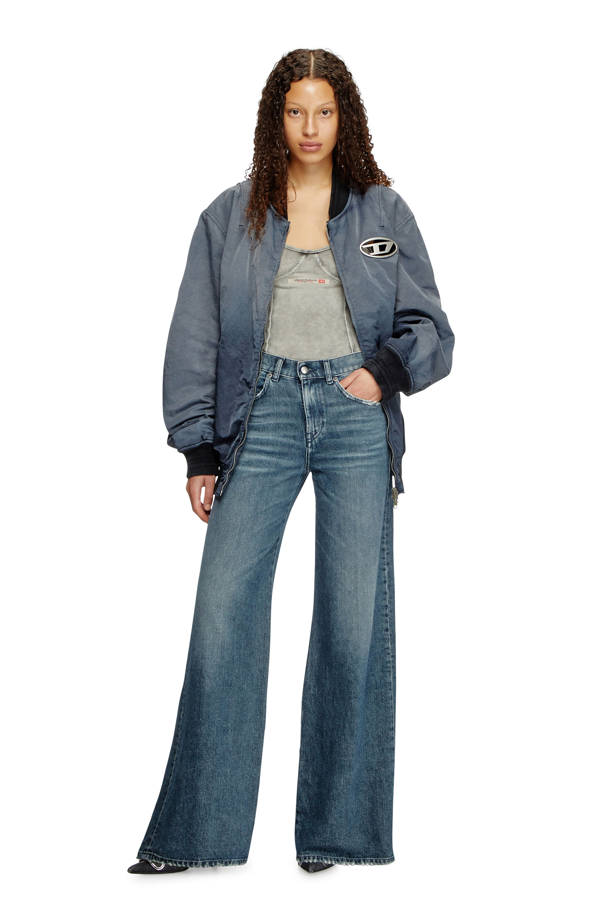Diesel - Flare Jeans 1978 D-Akemi 007Y7 Femme, Bleu moyen - Image 1