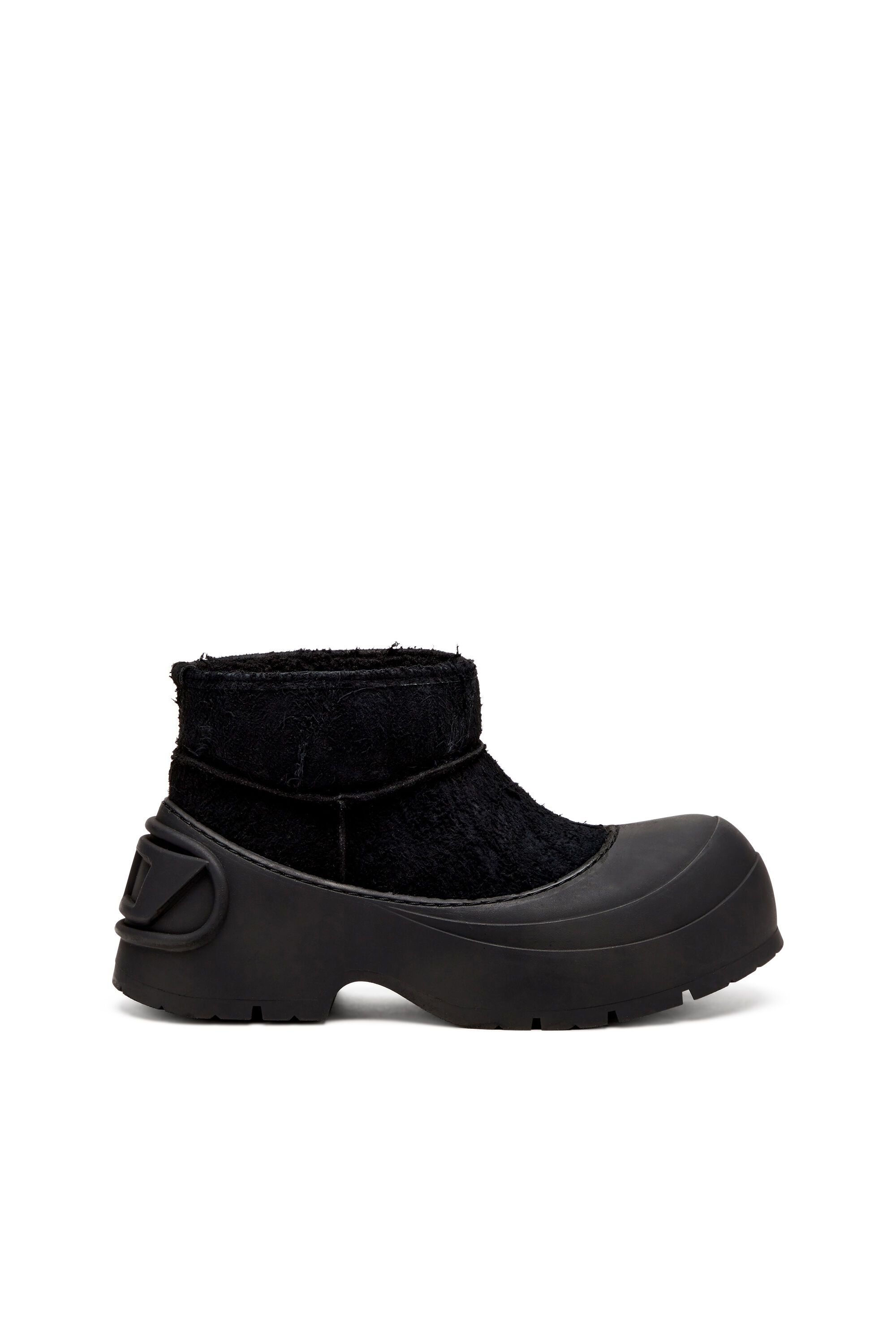 Diesel - D-DONALD MONTONE, Male's D-Donald-Chunky ankle boot with lug sole in Black - 1