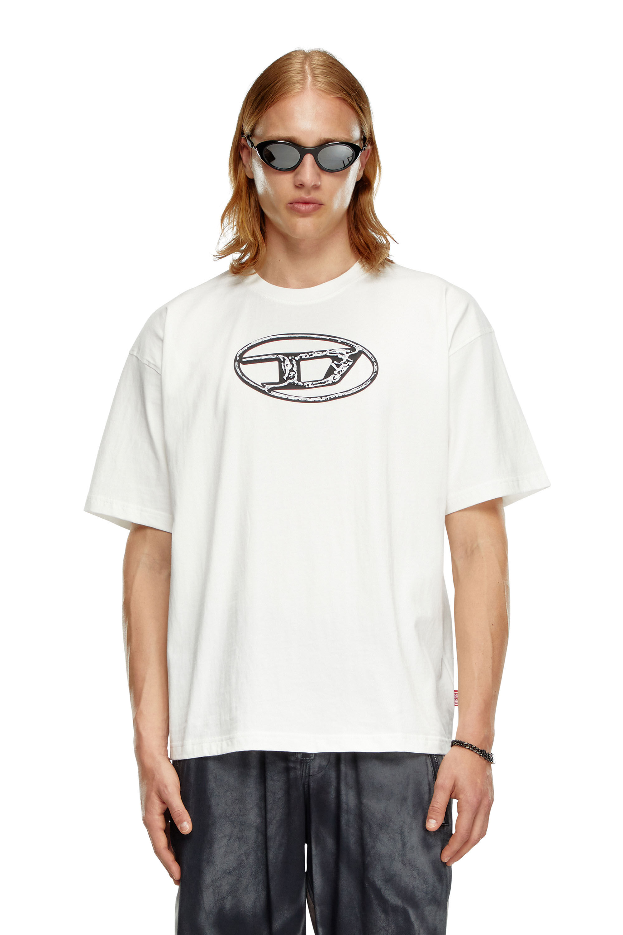 Diesel - T-BOXT-Q22, Male's Faded T-shirt with Oval D print in White - 3