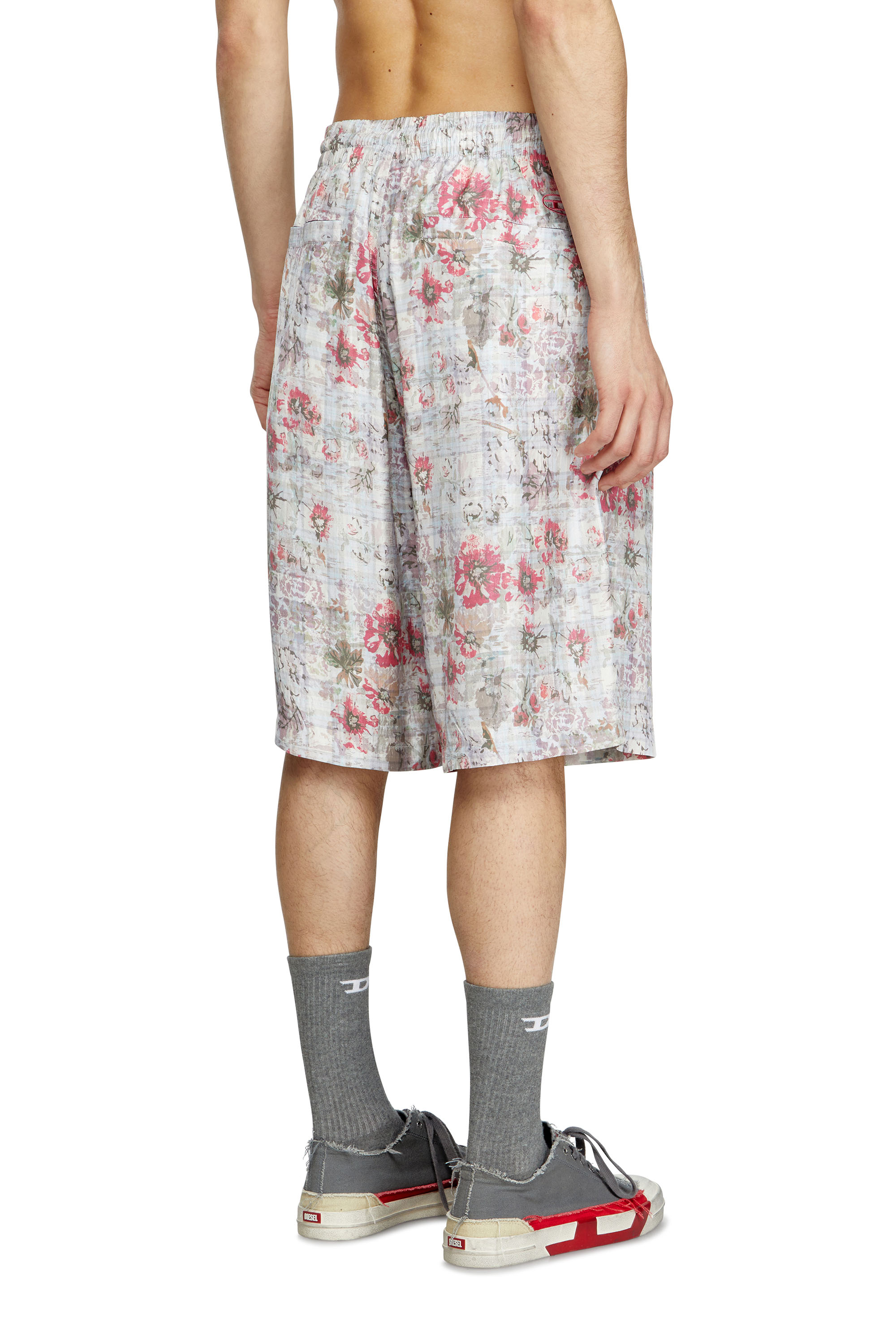 Diesel - P-LEYS, Shorts en acétate avec imprimé floral Homme in Polychrome - 3