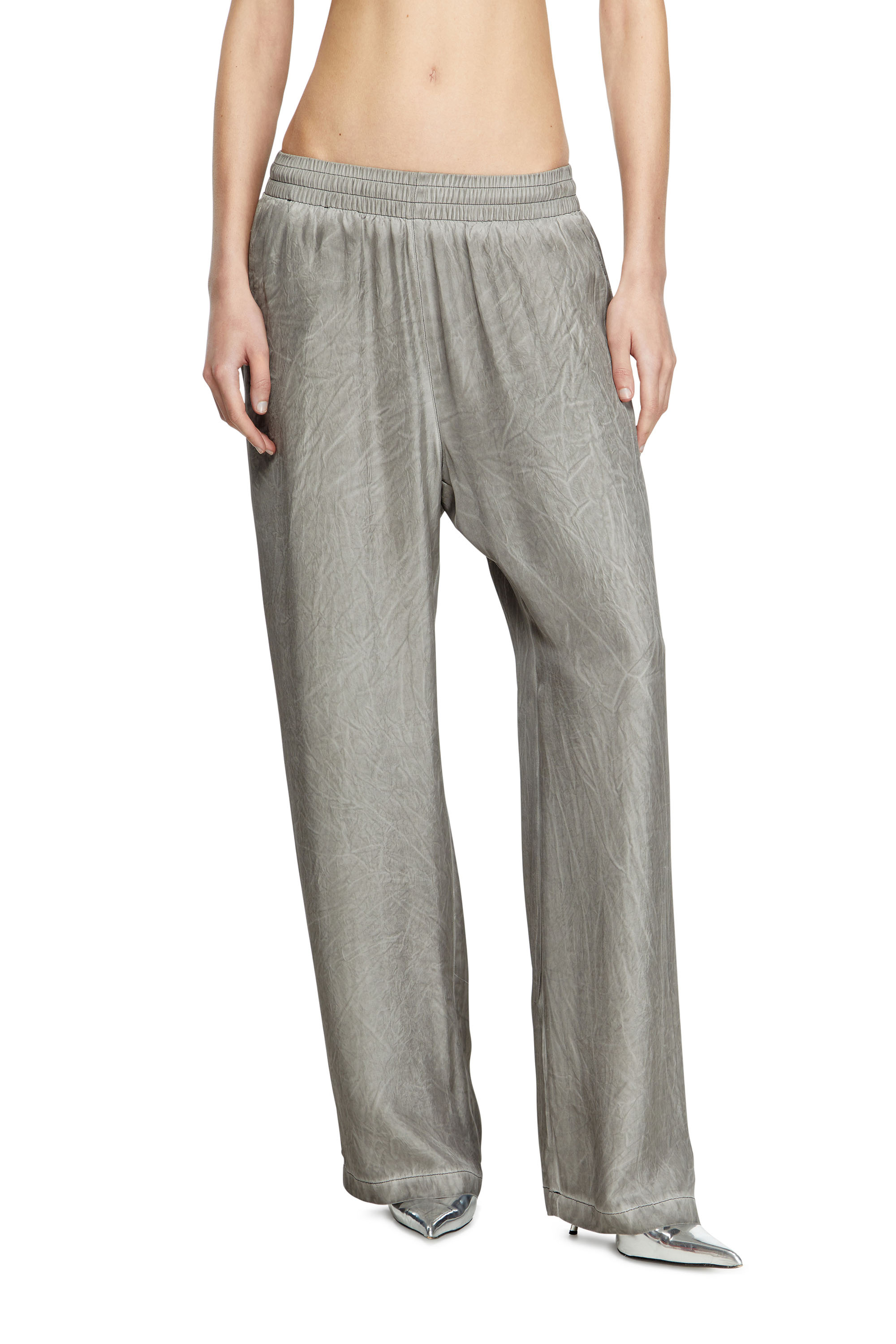 Diesel - P-LEON, Pantalon de survêtement fluide froissé Mixte in Gris - 4