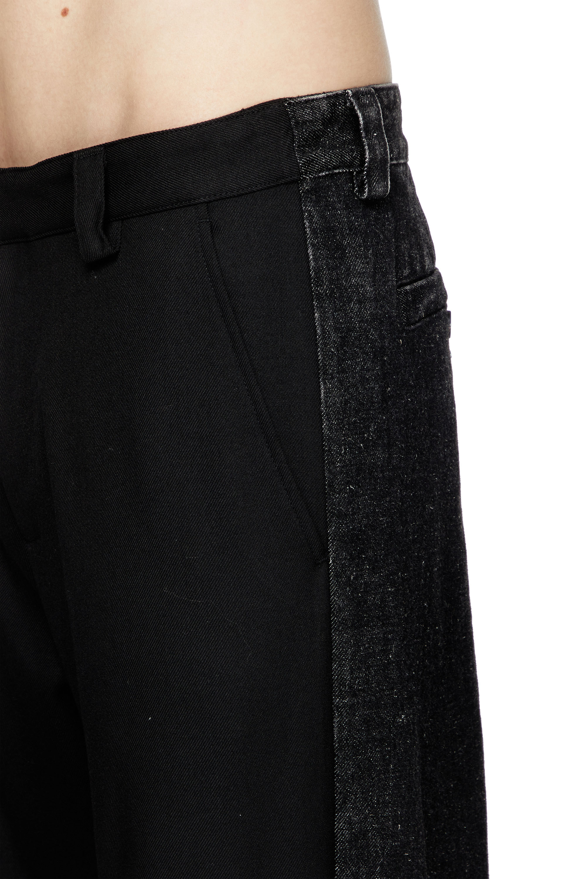 Diesel - P-WIRE-B, Pantalon hybride en sergé et denim Homme in Noir - 4